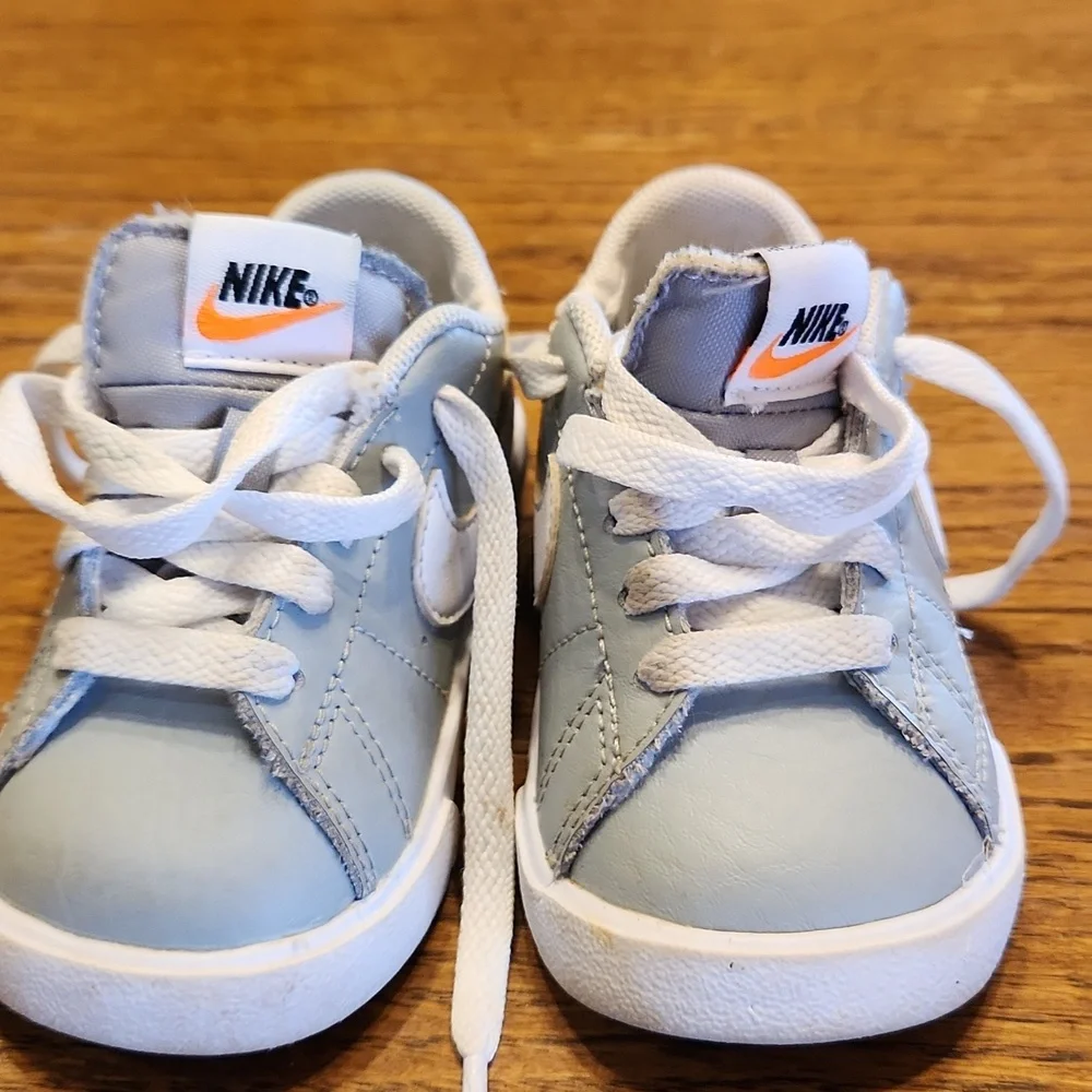 Nike Size 4